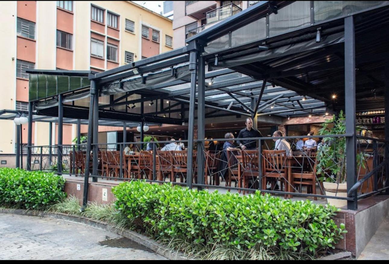 サンパウロFlat No Jardins Proximo Da Av Paulista Com Vaga Otima Localizacaoアパートメント エクステリア 写真